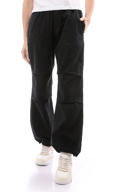 O168054 Black Solid Parachute Cargo Pants With Four Pockets