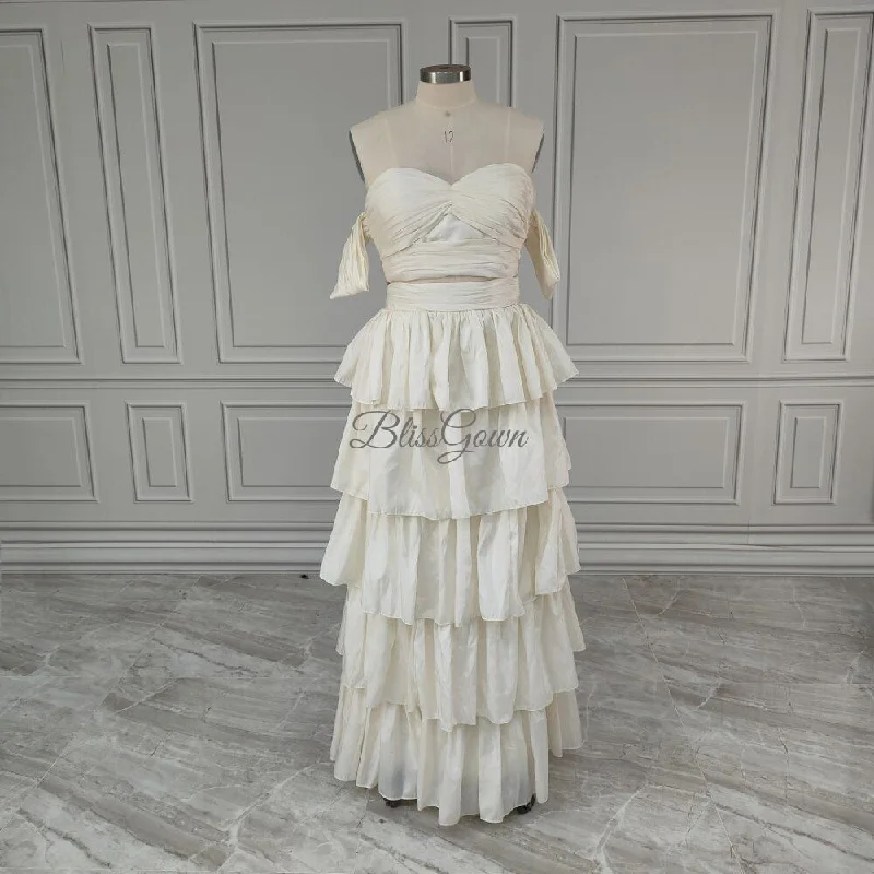 Tiered Elegance Strapless Lace Dress