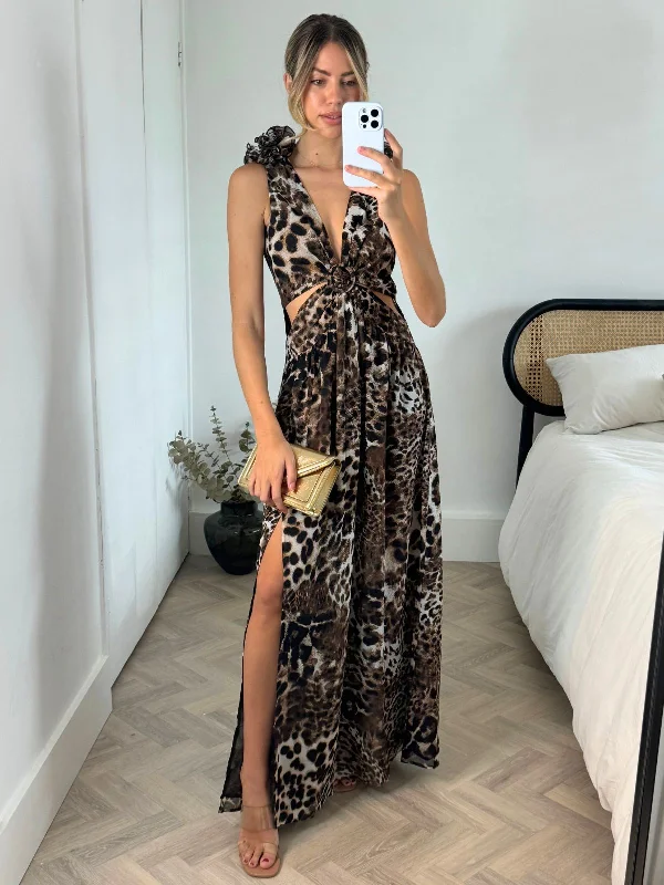 Layla Maxi dress with shoulder corsage / Animal print Off-shoulder maxi dresses