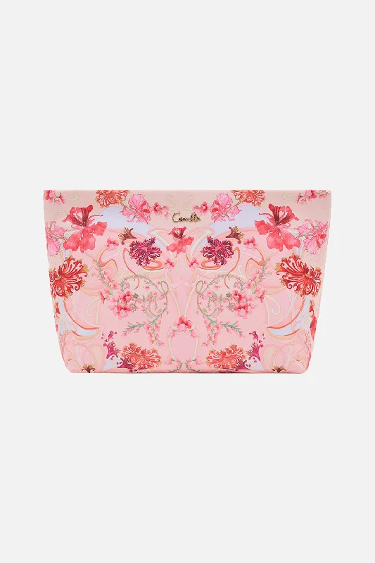 LARGE MAKEUP CLUTCH BLOSSOMS AND BRUSHSTROKES Knitted unclassified dresses