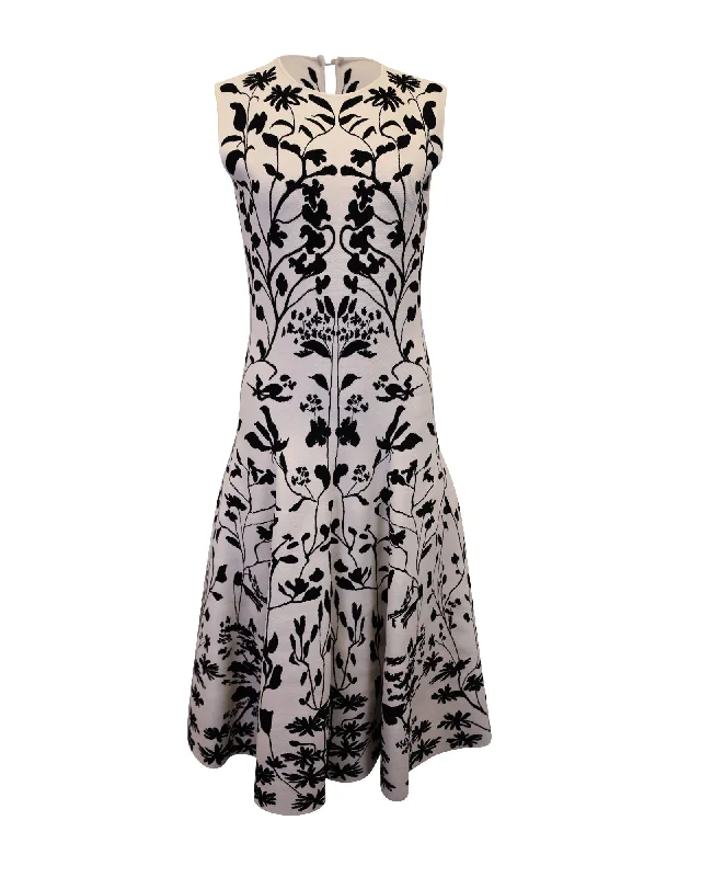 Alexander McQueen Intarsia Stretch-knit Dress In Ivory Viscose Bold pattern unclassified dresses