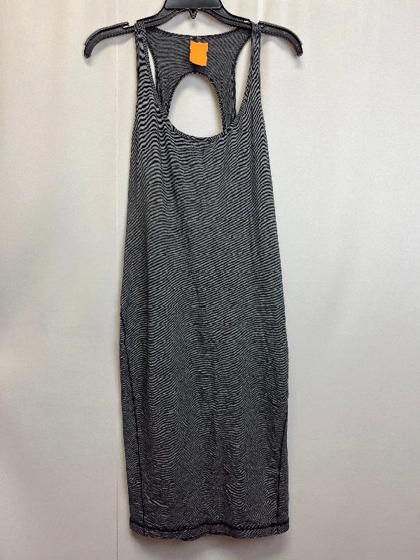 Athletic Dress By Lululemon  Size: M Minimalist unclassified dresses