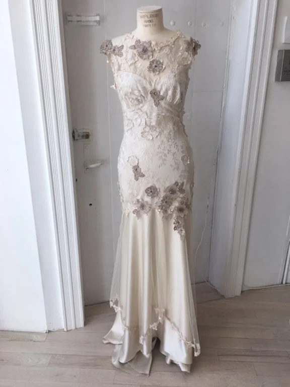 Claire Pettibone Viola Knitted unclassified dresses