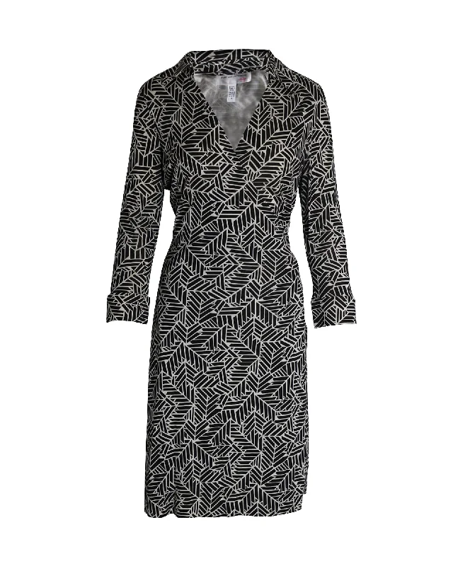 Diane Von Furstenberg Geometric Pattern Wrap Dress in Multicolor Silk Cocktail unclassified dresses