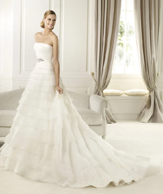 Pronovias Dornela Winter unclassified dresses