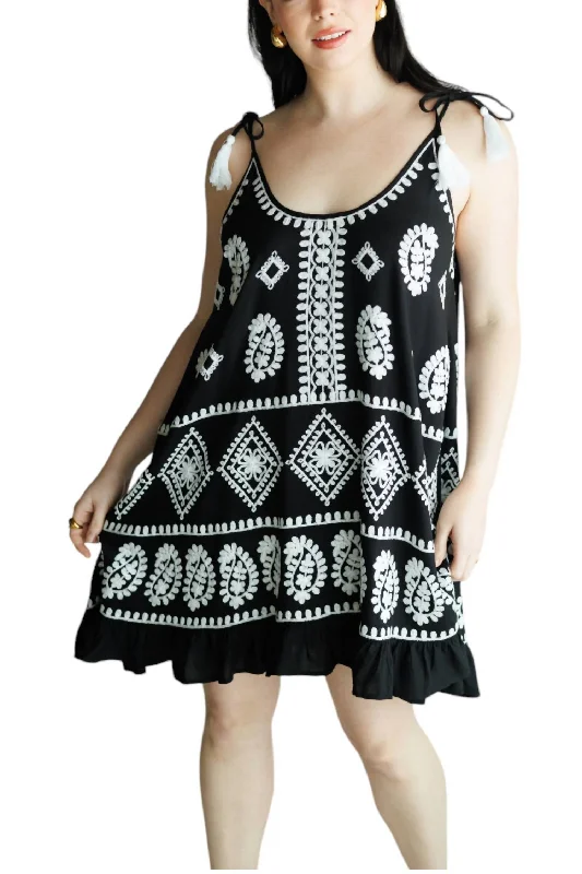 Slip On Dress W Tassels In Black/white Ruched unclassified dresses