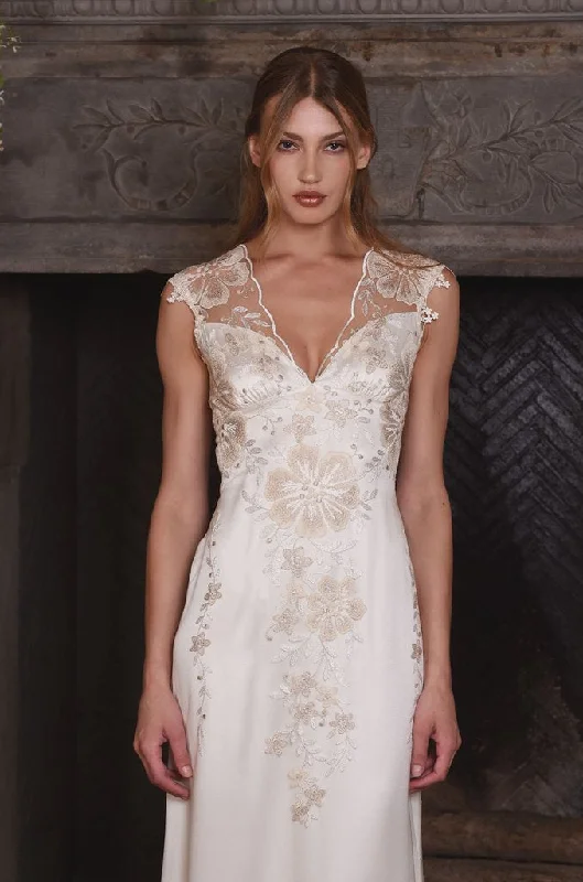 Claire Pettibone Reverie Gown Polka dot unclassified dresses